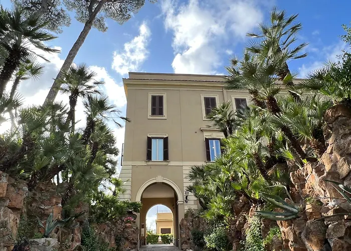Angelina Hotel 3*