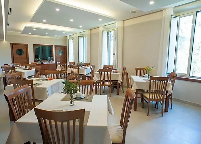 Angelina Hotel