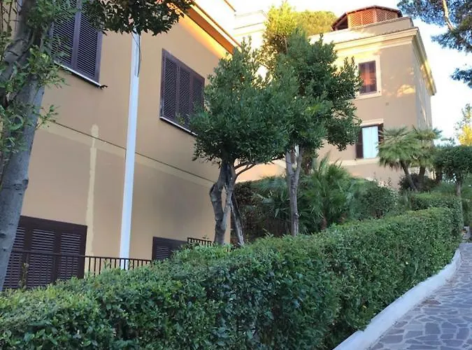 Angelina Hotel